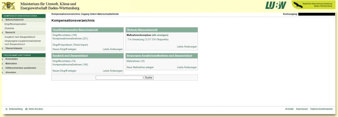Ansicht des aktuellen Kompensationsverzeichnisses mit dem Zugang einer unteren Naturschutzbehörde. Zu sehen sind die vier Abteilungen des Kompensationsverzeichnisses: „Eingriffskompensation Naturschutzrecht“, „Ökokonto Naturschutzrecht“, „Ausgleich nach Baugesetzbuch“ und „vorgezogene Ausgleichsmaßnahmen nach BauGB“. 
