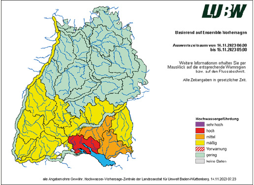 Beispiel für eine Hochwasserwarnkarte mit eingefärbten Flussteileinzugsgebieten je nach Hochwassergefährdung, grün = geringe Gefahr bis violett = sehr hohe Gefahr