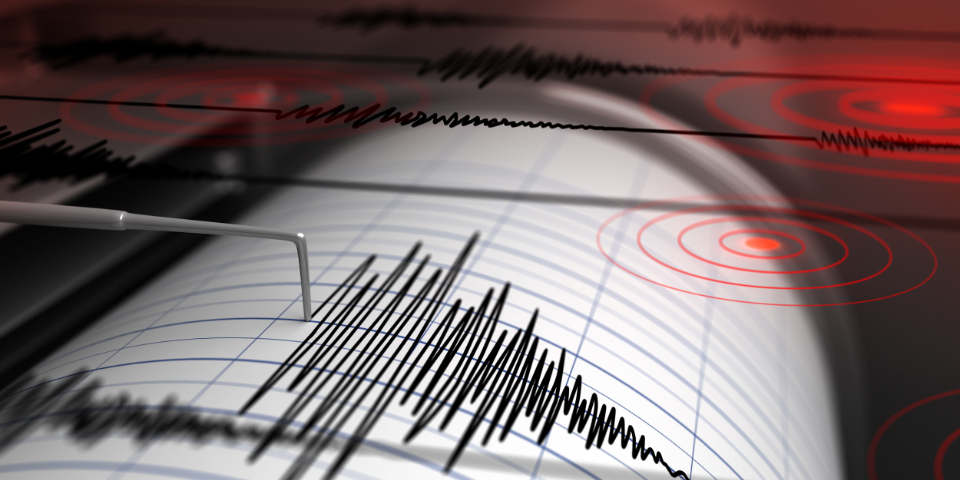 Seismograph beim Aufzeichnen einer Erschütterung.